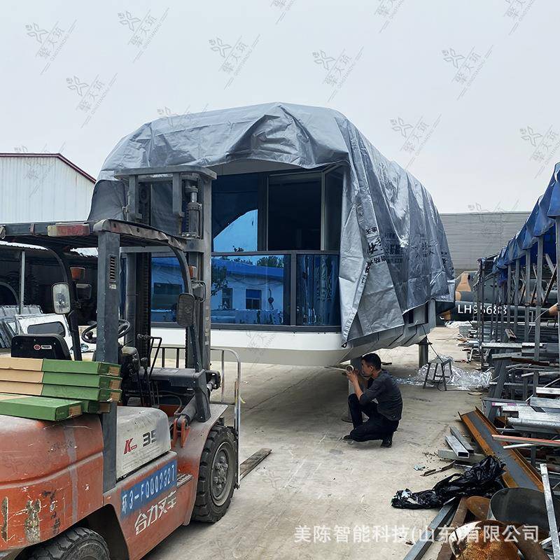 太空舱民宿景区户外豪华野奢双层豪华酒店三角舱新民宿产品网红