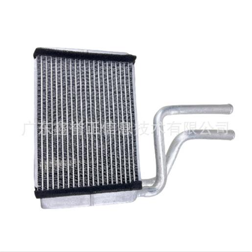 1S7H-18476AA暖风机水箱适用于福特老蒙迪欧01-款