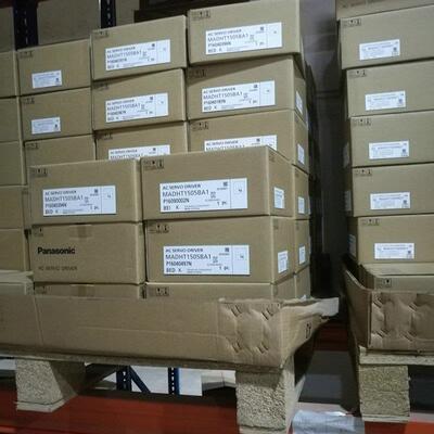 伺服电机驱动器MDMF102L1G6M +MDDLN45SE 现货