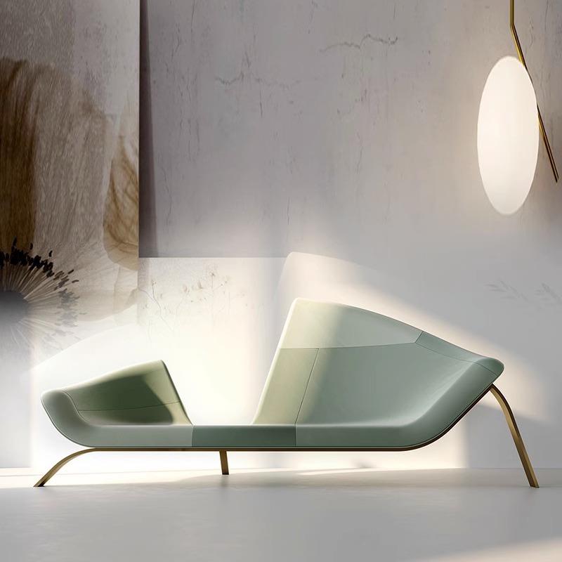 北欧设计师贵妃躺椅金属铁艺客厅接待皮质布艺休闲异形五金沙发椅