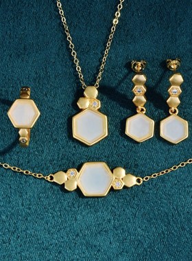 六角白玉首饰套装女小众个性设计创意项链手链戒指耳环饰品四件套