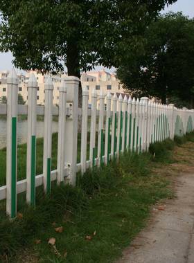 供应绿色塑钢护栏花箱草坪园林街道绿化带市政小区草坪