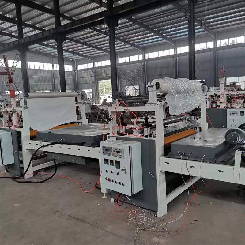 覆膜木饰面大板贴面机自动熔断密度板装饰板贴面机制造