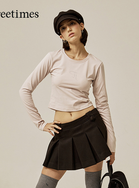 threetimes2026早春韩版修身短款圆领长袖t恤女甜辣百搭显瘦上衣