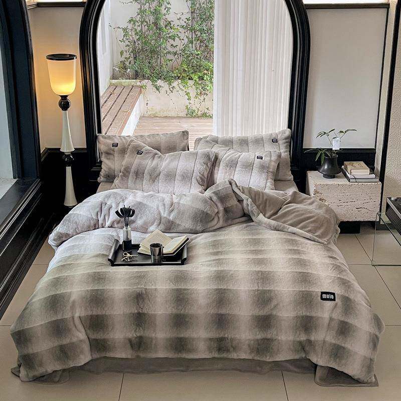 新款高克重简约轻奢刺绣四件套兔毛绒金貂绒法莱绒水晶绒床上用品