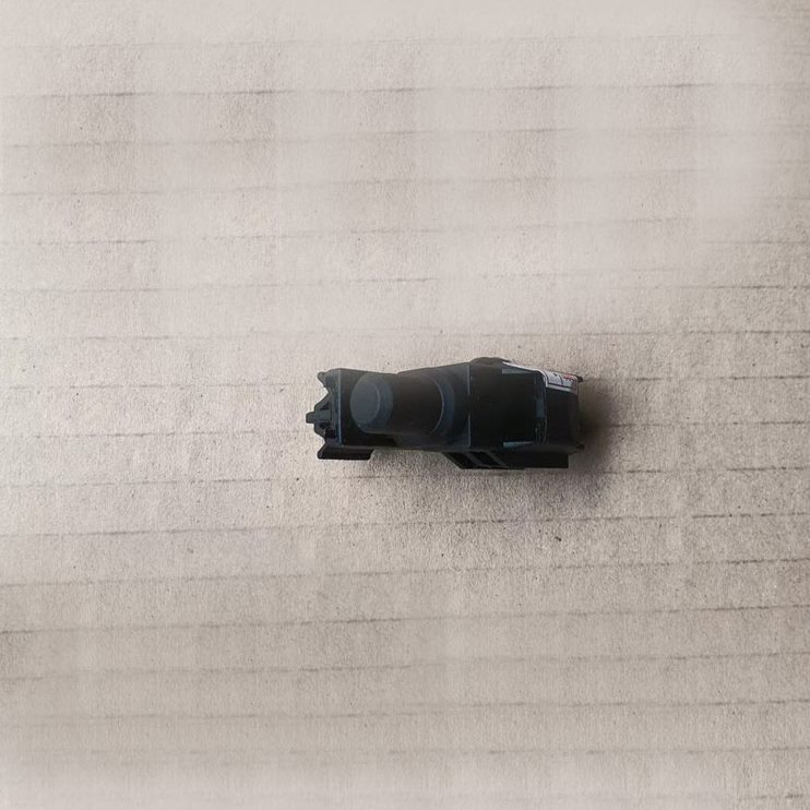 VV20北汽EV北汽0150E室外0 新能源E温度传感器16温度传感器
