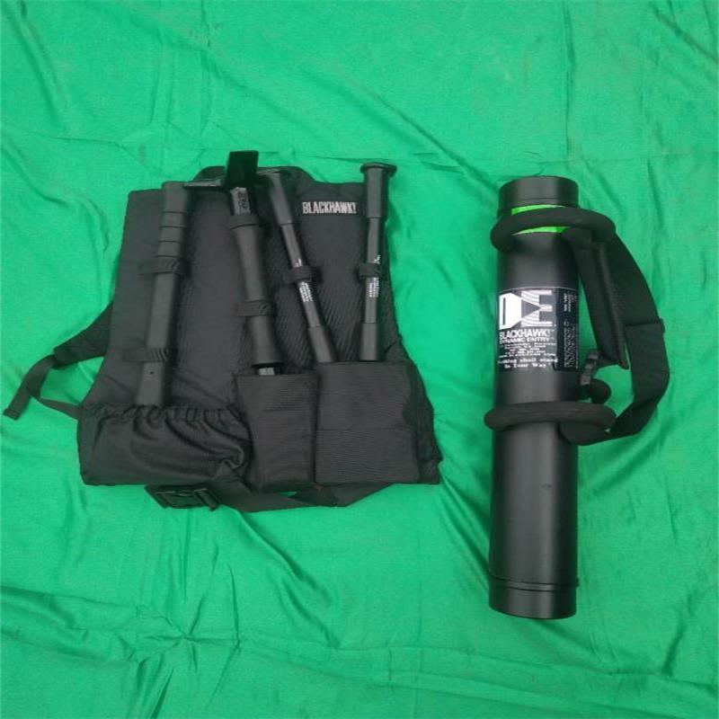 黑鹰破拆工具四件套背负式防盗门手动撞门器断线钳35磅撞门锤