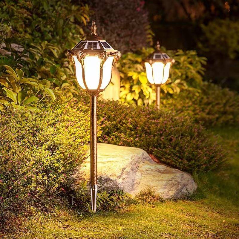 太阳能草坪灯家用户外防水别墅小区花园装饰庭院插地草地灯