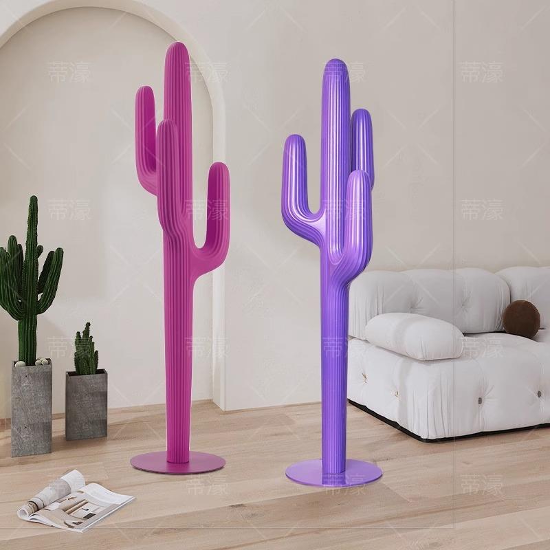 北欧设计师款卧室客厅创意仙人掌造型衣帽架树脂玻璃钢艺术摆件