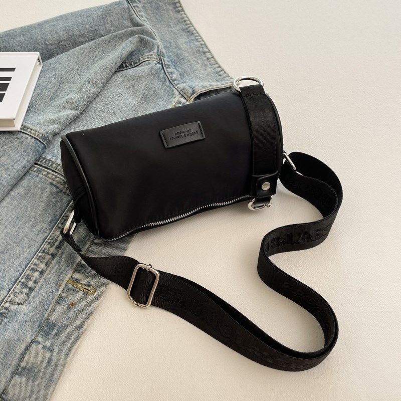 【背部有贴袋】休闲宽肩带小众牛津布圆筒包斜挎包2024新款小包包,箱包皮具/热销女包/男包,胸包,淘宝优惠券,粉丝福利购,淘宝优惠卷