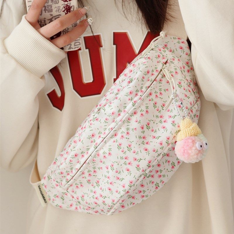 日系少女包包碎花胸包女2024新款斜挎腰包小众简约百搭运动手机包,箱包皮具/热销女包/男包,胸包,淘宝优惠券,粉丝福利购,淘宝优惠卷