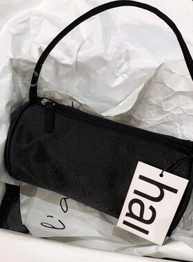 圆筒小包水桶包韩国小众hai复古丝绸手拎手提腋下笔筒笔袋枕头包