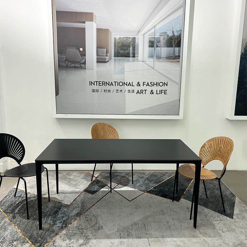 德利丰岩板餐桌现代简约家用小户型饭桌纯黑铝合金长方形吃饭桌子