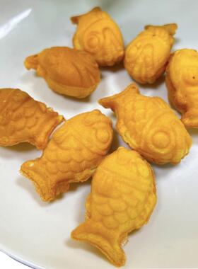 广T州首飞商用14只小鱼华夫MAGA-102饼机iwan鸡a蛋糕机不粘饼锅易