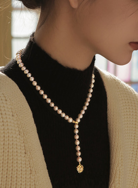 高级感珍珠毛衣链2024新款项链设计感小众女长款花朵配饰秋冬颈链