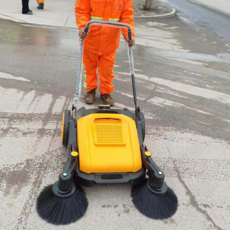 简便款小型手推式自动清扫机小区落叶扫地机 不用油不用电扫地机