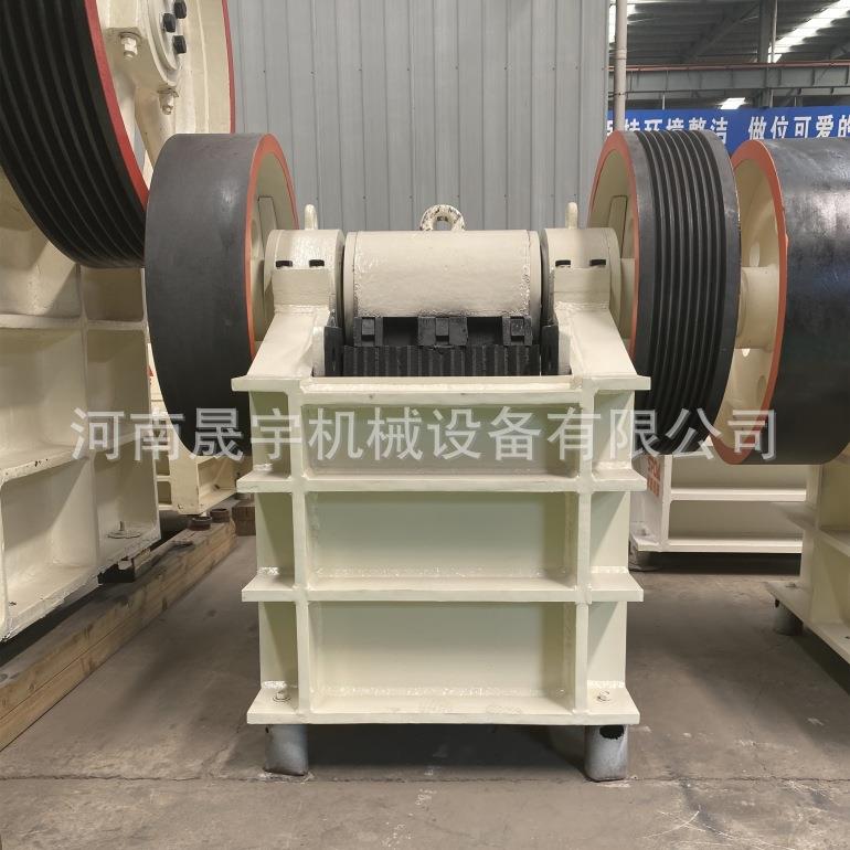 钢筋混凝土鄂破碎石机小型柴油颚式破碎机建筑垃圾鄂式破碎站