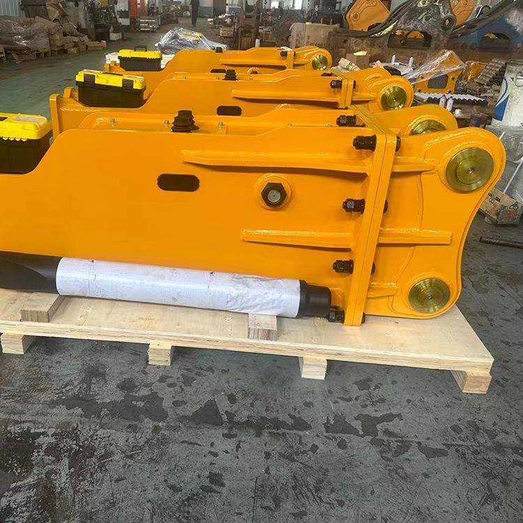 中铠挖机三角破碎锤直角锤三角锤钩机炮头开矿用液压破碎设备