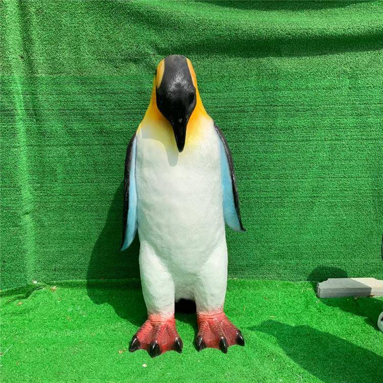 户外企鹅雕塑摆件玻璃钢动物树脂模型海洋馆房地产楼盘装饰品