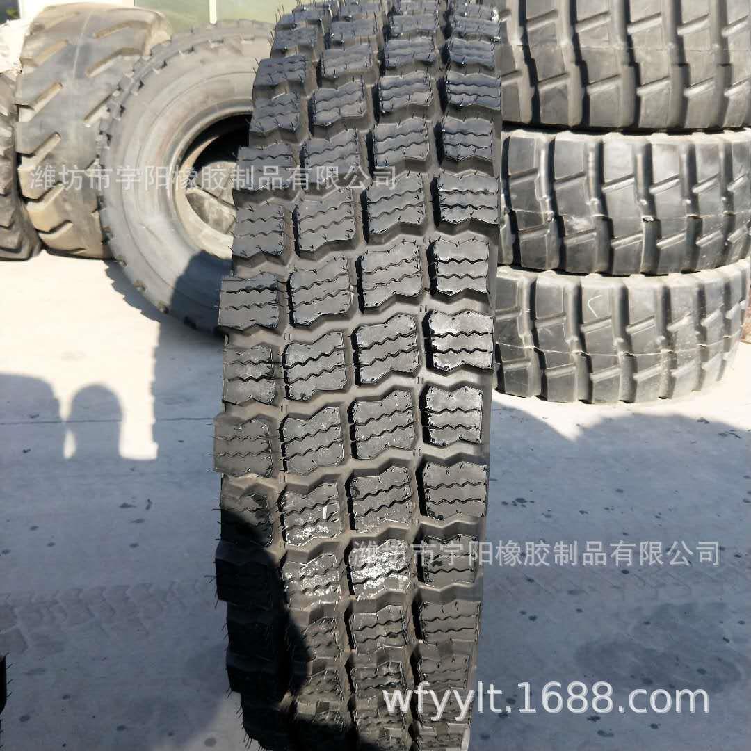14.00R24 吊车 平地机轮胎 全钢工程机械轮胎385/95R24雪地花纹