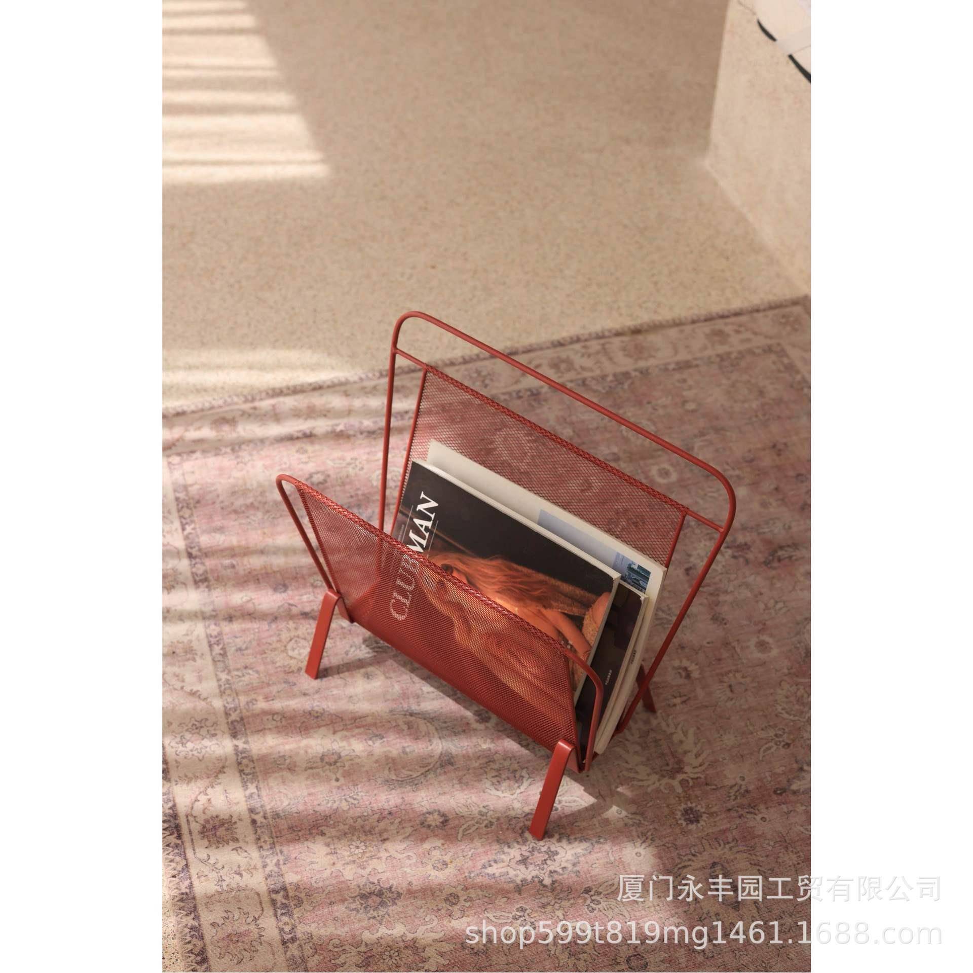 大师设计红色金属网面书报架杂志架可移动中古复刻复古简约