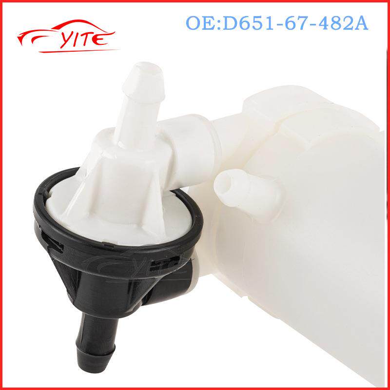 汽车配件挡风玻璃清洗液泵喷水电机D651-67-482A适用于马自达2