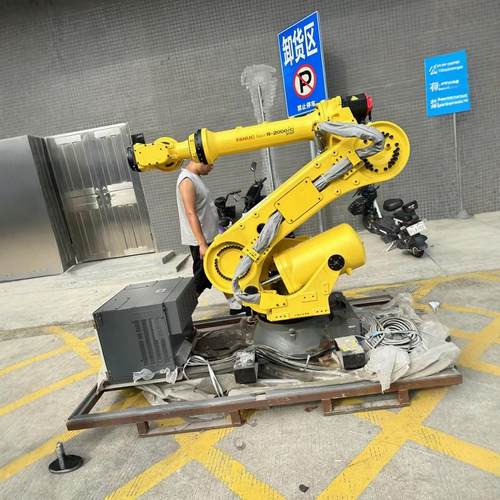 发那科六轴机器人2000IC/210F，成色99新，欢迎咨询