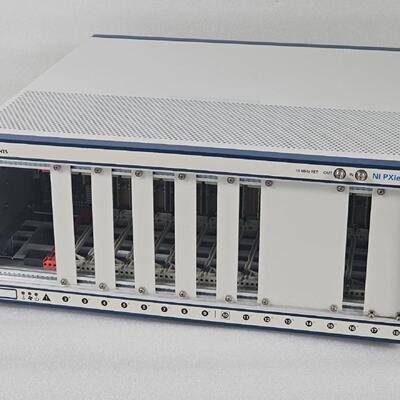 National Instruments NI PXIe1085 Chassis 153869D01L Rev 1.1
