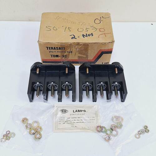 Terasaki TDM3C Plugin Mounting Block Box of 2 pc