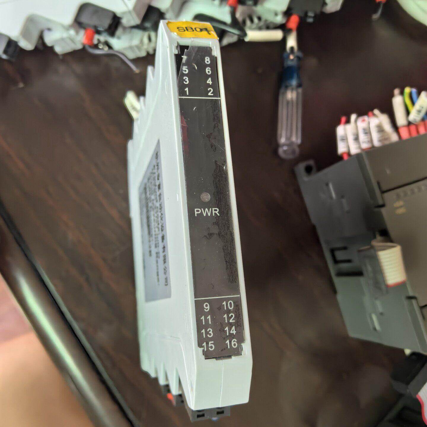 杭州业富信号隔离器型号M43SH272700D议价