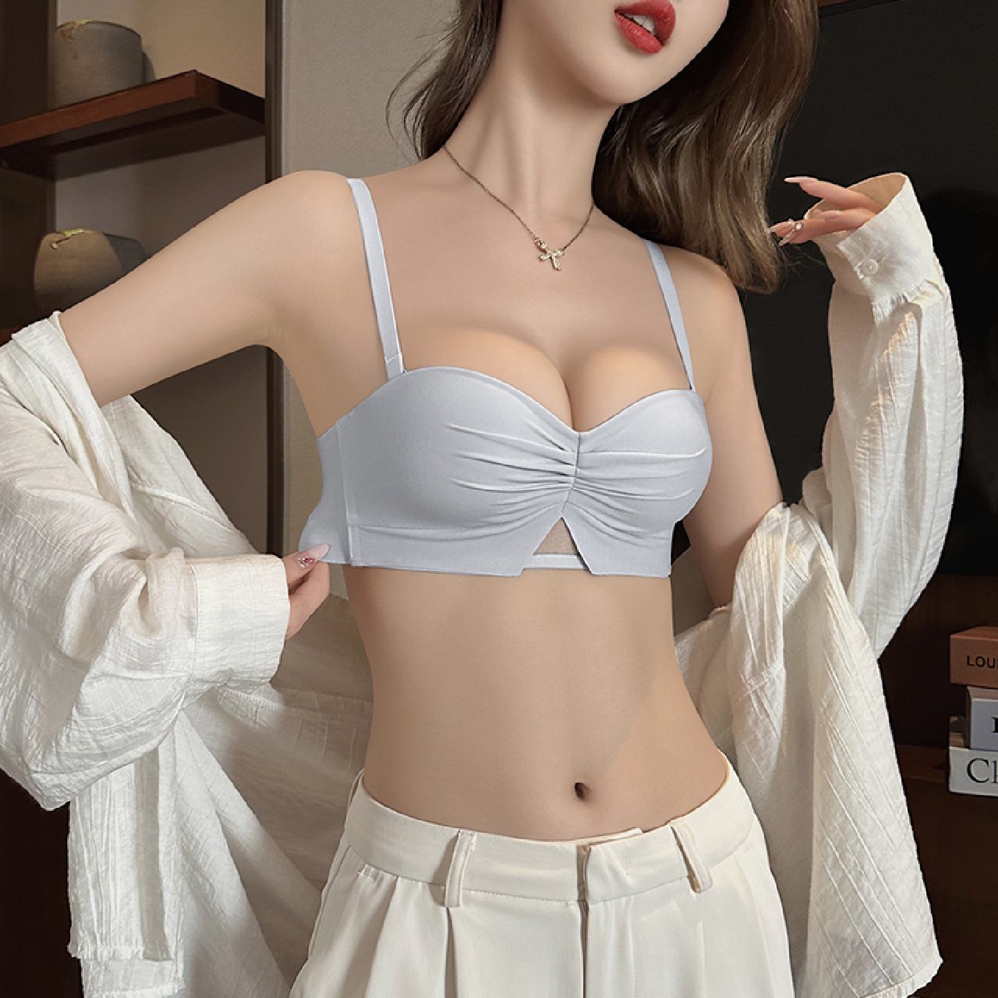 半杯内衣女小胸聚拢加厚显大平胸专用夏季薄款收副乳文胸内裤套装