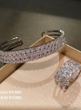 小众满钻宽版排钻手镯镯子手饰简约锆石百搭叠戴婚礼奢华配饰开口