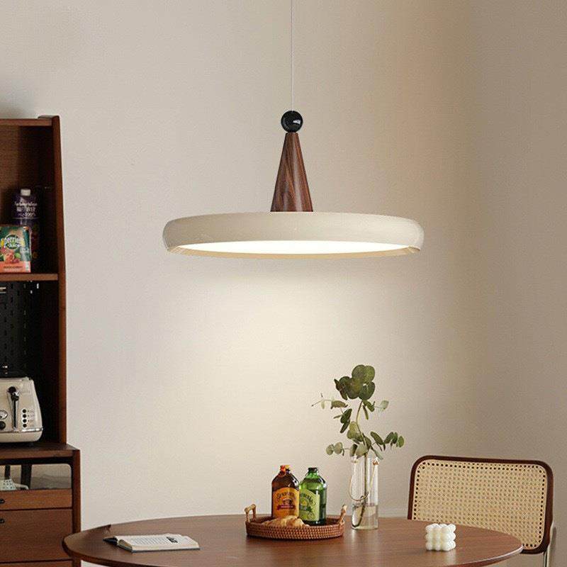 奶油风飞碟餐厅吊灯轻奢设计感全光谱饭厅灯温馨浪漫中古风飞碟灯