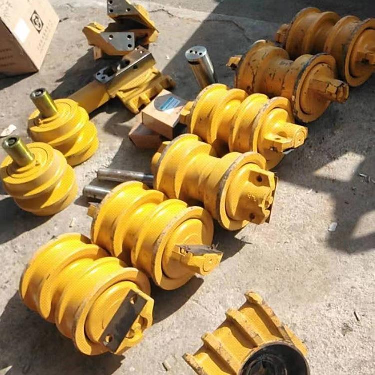 SD-16SD-22SD-32整车配件单双支重轮引导轮支架油缸油封修理包