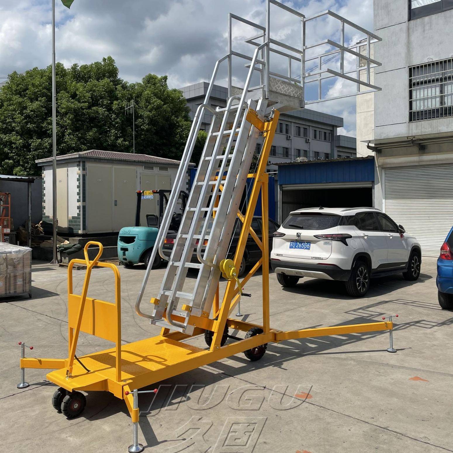 厂家4.5米槽罐车取样梯油罐车检修梯油罐车取样梯化工区域登高梯