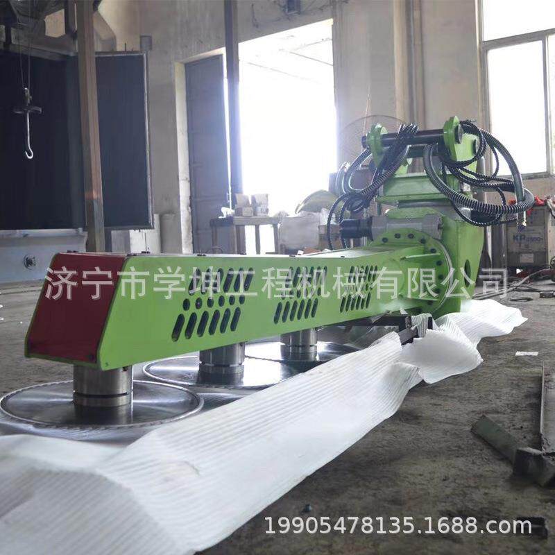 挖机园林锯树枝修剪灌木切割设备挖机前端属具