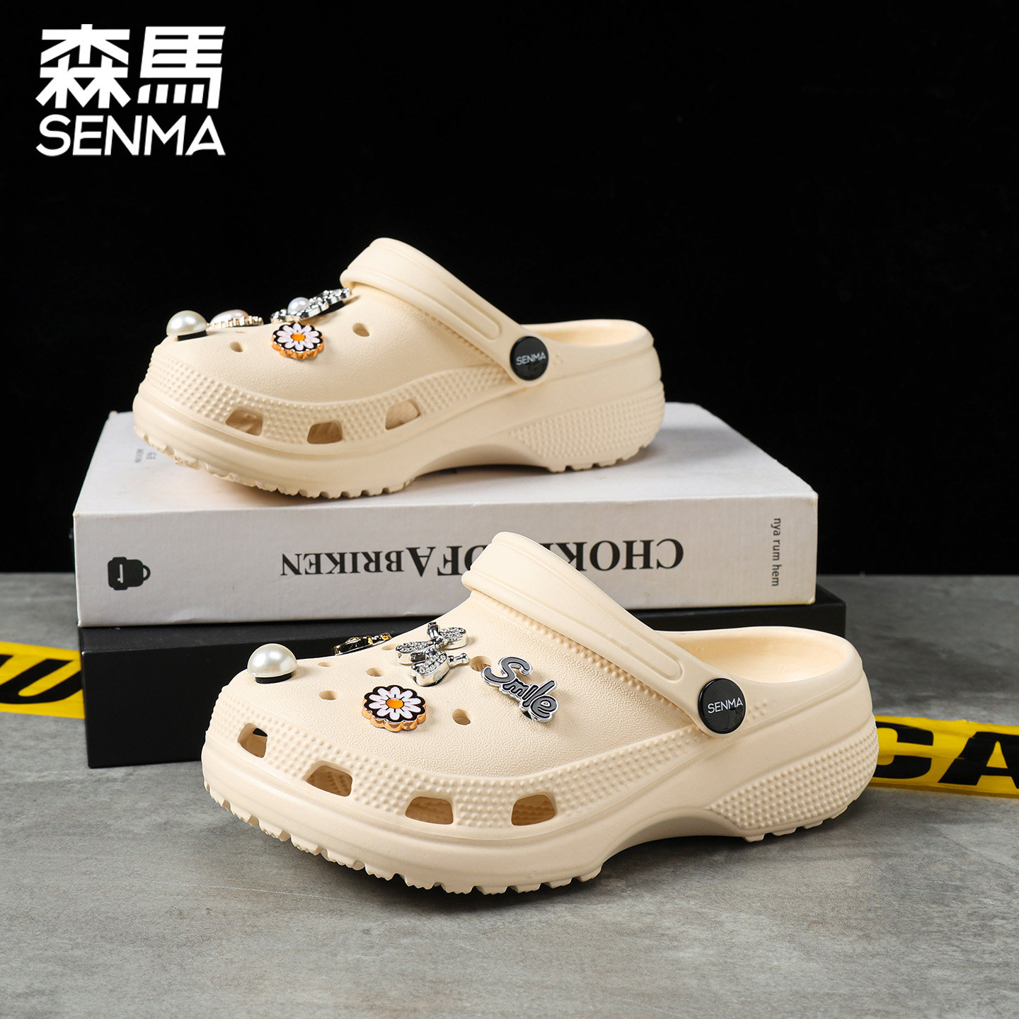 森马儿童洞洞鞋女童凉拖鞋防滑2026新款软底女孩宝宝卡通室内外穿