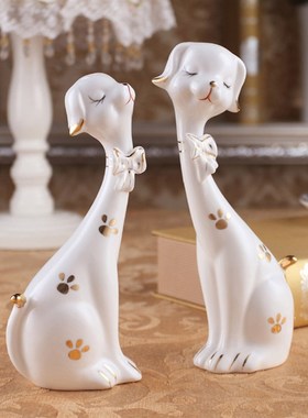 创意情侣狗摆件简约陶瓷现家居摆设房间装饰品时尚小礼物
