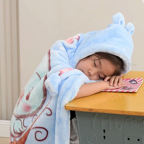 小学生午睡毯教室用学生儿童爬睡盖毯春秋学校带帽斗篷可爱