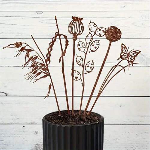 生锈的花草e组合花盆花园