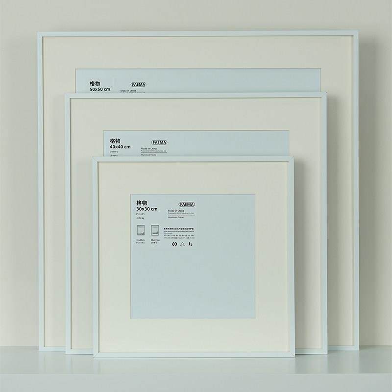 白色正方形画框挂墙金属