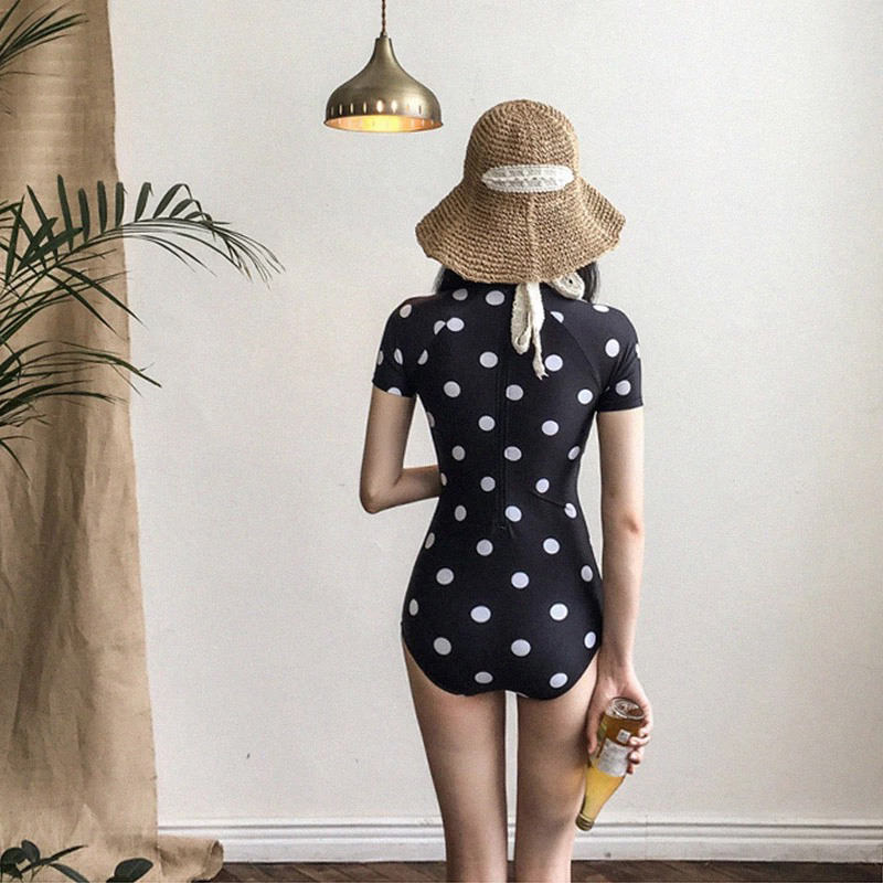 复古波点短袖三角连体泳衣女遮肚显瘦小清新保守泡温泉比基尼