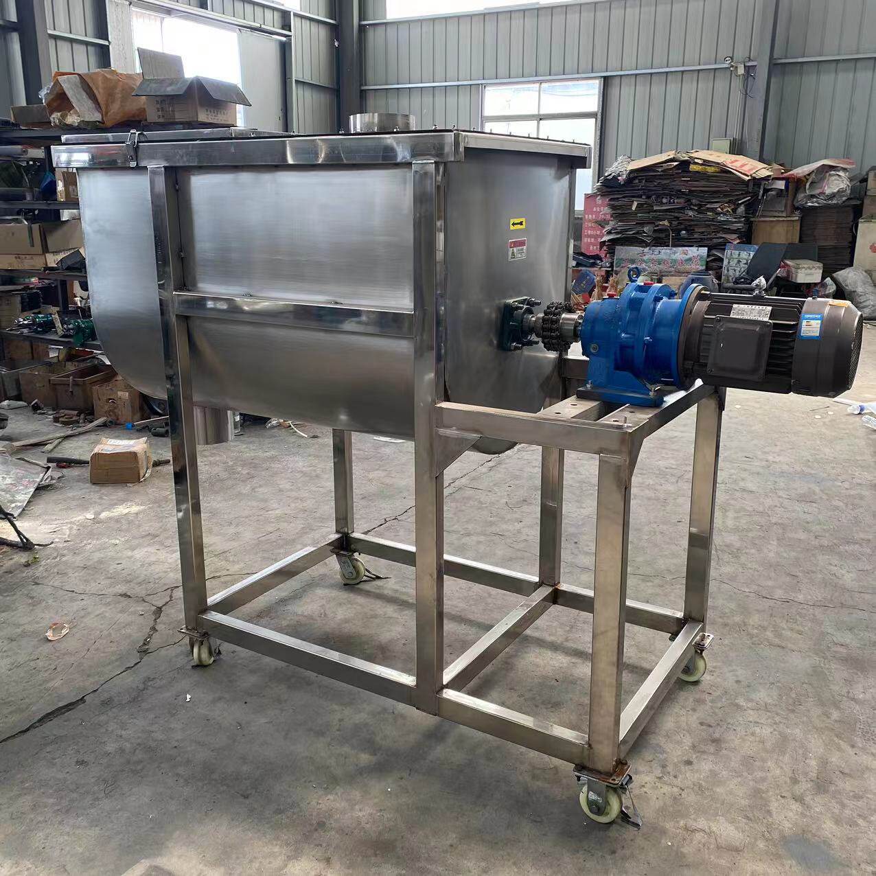 混合饲料搅拌机 500kg干粉猪饲料拌料机 家用220v卧式混合