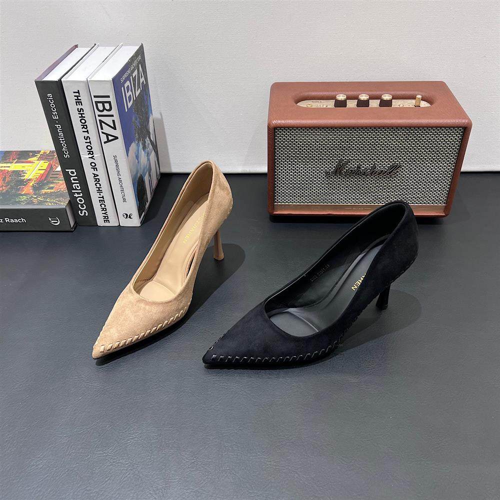 法式复古黑色高跟鞋女2026年春秋季新款时尚百搭尖头细跟单鞋潮鞋