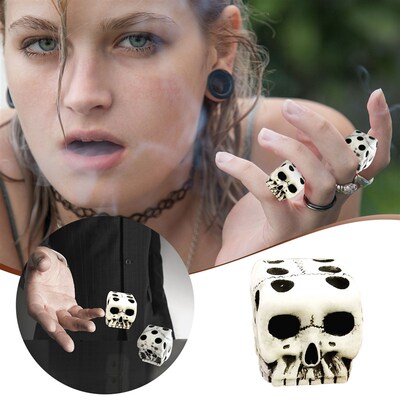1pc Skeleton Dice Scary Novelty Creative Skull Bone Dice Six