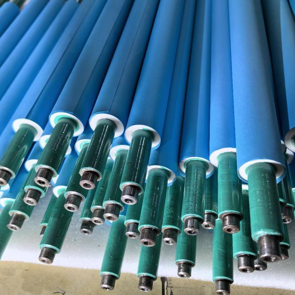 ZX-320炜冈PS版320450印刷机压纸硅胶辊小白辊胶辊厂家现货