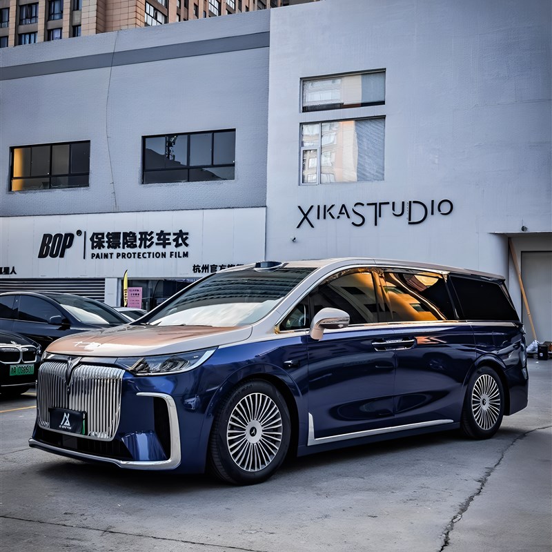 岚图梦想家悬浮车顶亮银双拼改色膜隐形车衣全车身贴膜玻璃隔热膜
