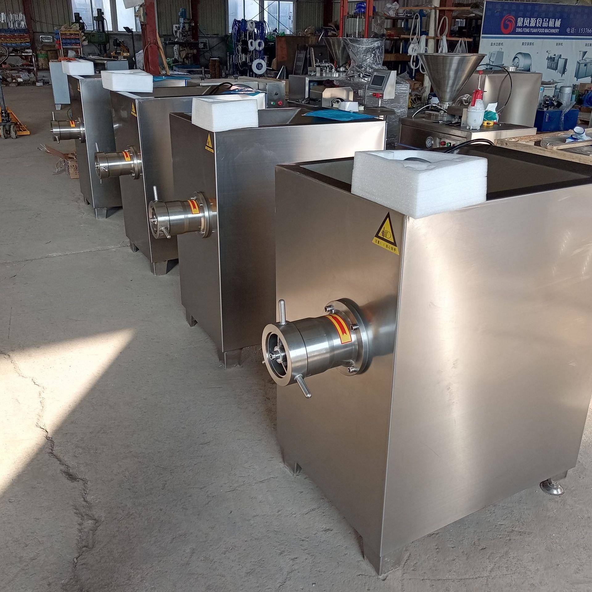 小型绞肉机肉馅绞肉机鲜肉冻肉绞碎机100型绞肉厂家