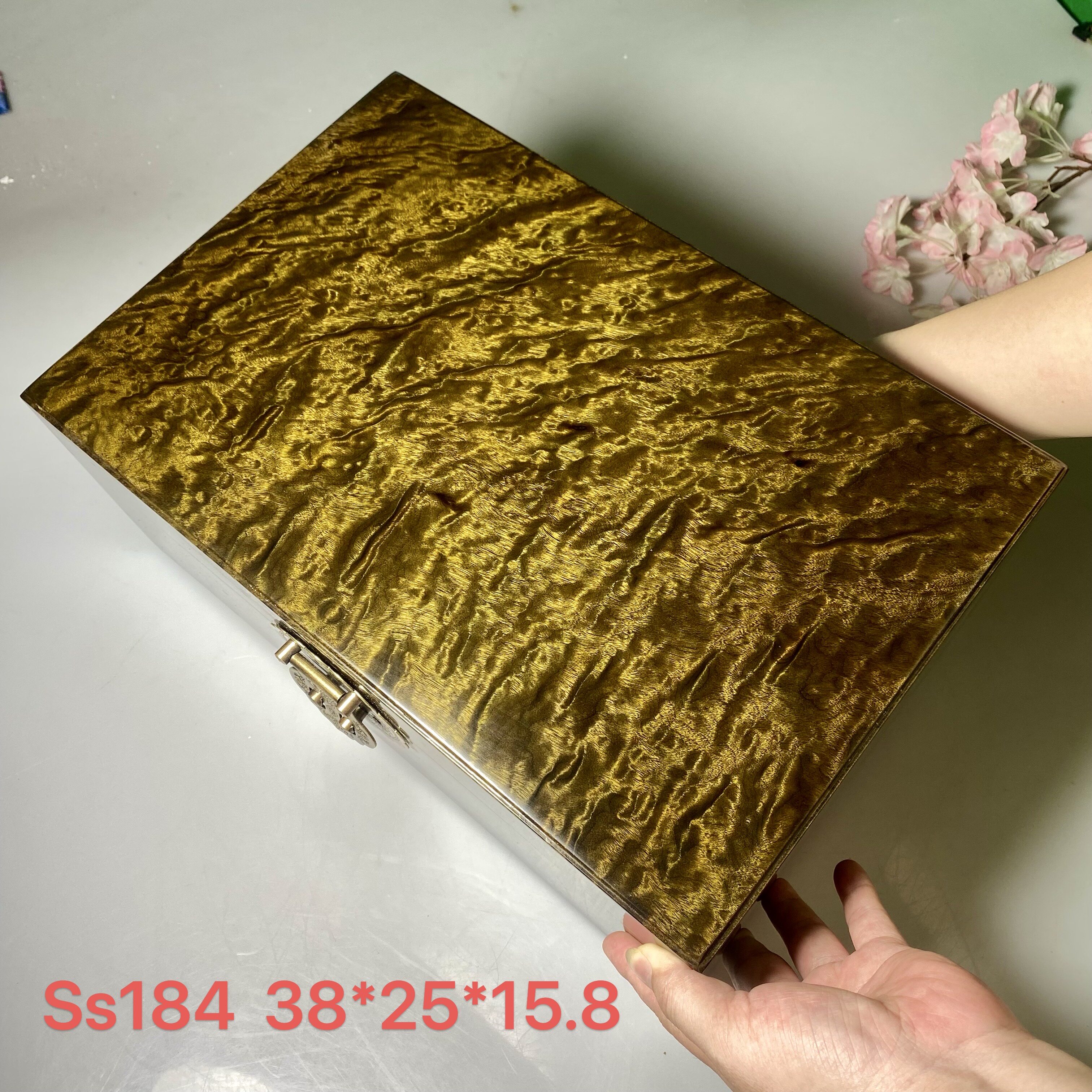 金丝楠木小叶桢楠阴沉木乌木绿料满水波龙胆纹首饰盒实木收纳婚嫁