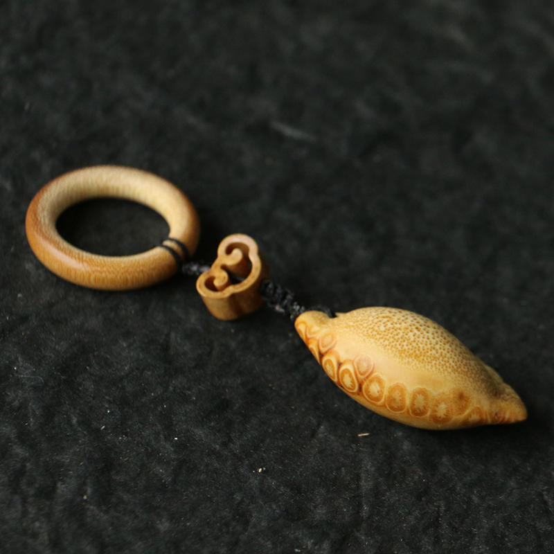 精品纯手工雕刻天然满钉老竹根水饺手把件竹雕挂件把玩竹根雕饺子